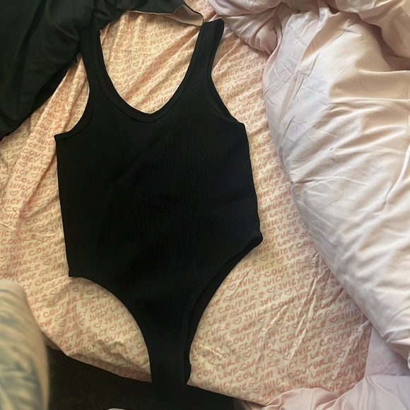 ❤️🔥 3/$15 BLACK STRETCHY TANK BODYSUIT XS/S - Picture 2 of 4